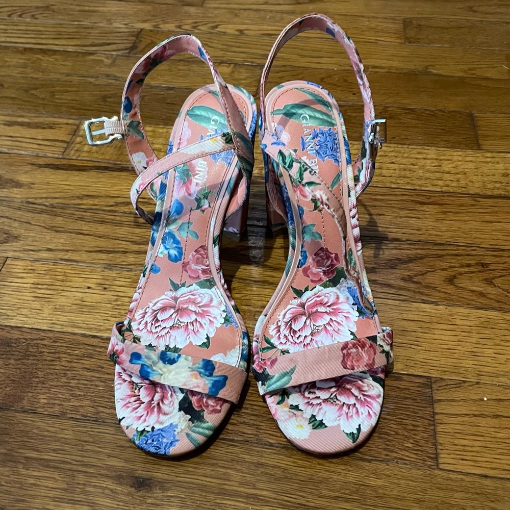 Floral block heels - Picture 5 of 10
